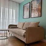 Kam-eko Zabkowska 아파트 *